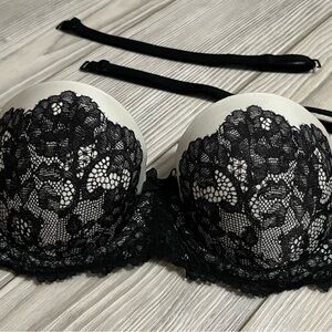 Victoria's Secret Black and White Lace Bra - Strapless Optional